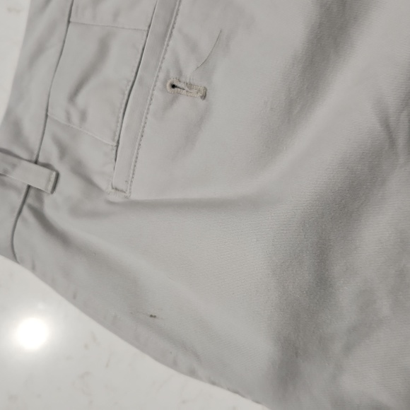 Men's Van Heusen 36x32 Light Khaki - Picture 5 of 7